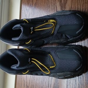 Mens Reebok Ecto Boot size 10.5